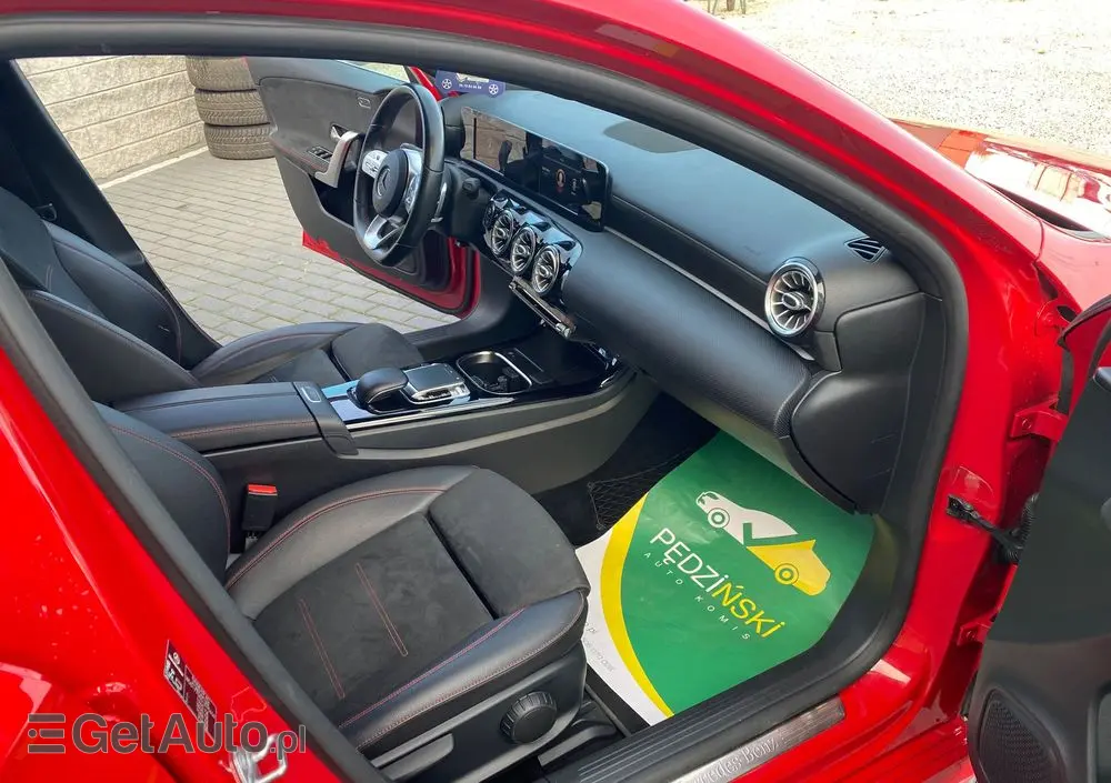 MERCEDES-BENZ Klasa A 250 7G-DCT Advanced AMG Line
