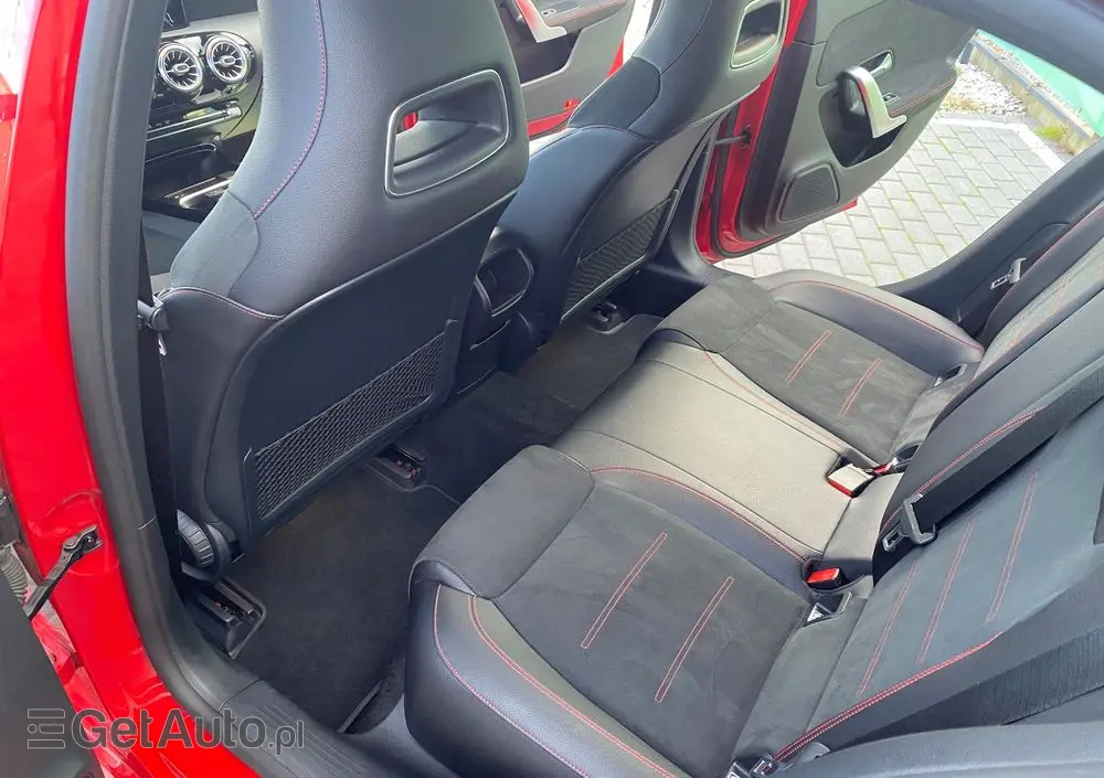 MERCEDES-BENZ Klasa A 250 7G-DCT Advanced AMG Line