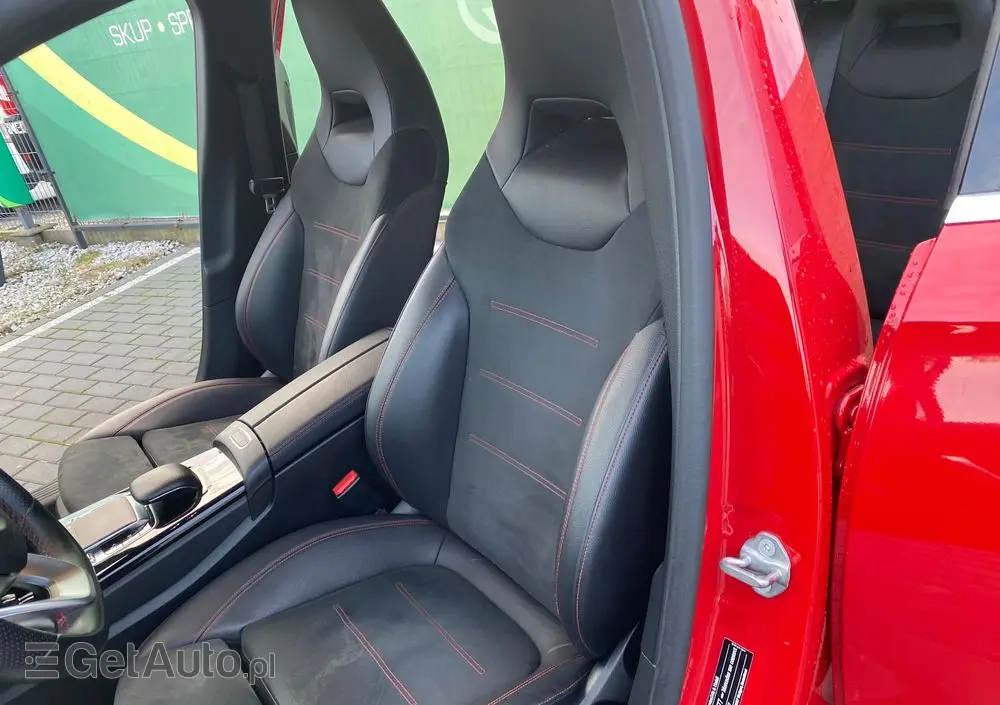 MERCEDES-BENZ Klasa A 250 7G-DCT Advanced AMG Line