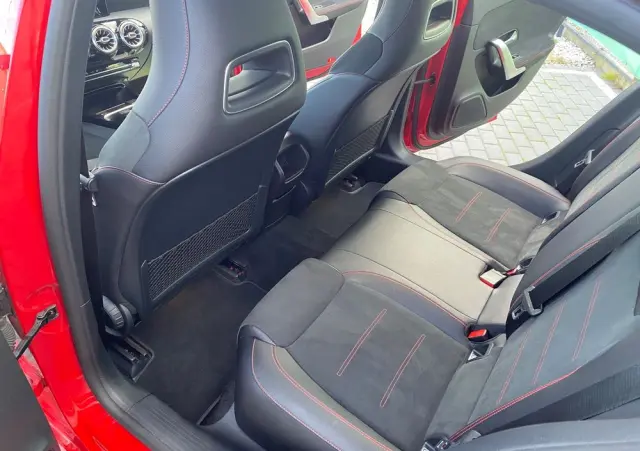 MERCEDES-BENZ Klasa A 250 7G-DCT Advanced AMG Line