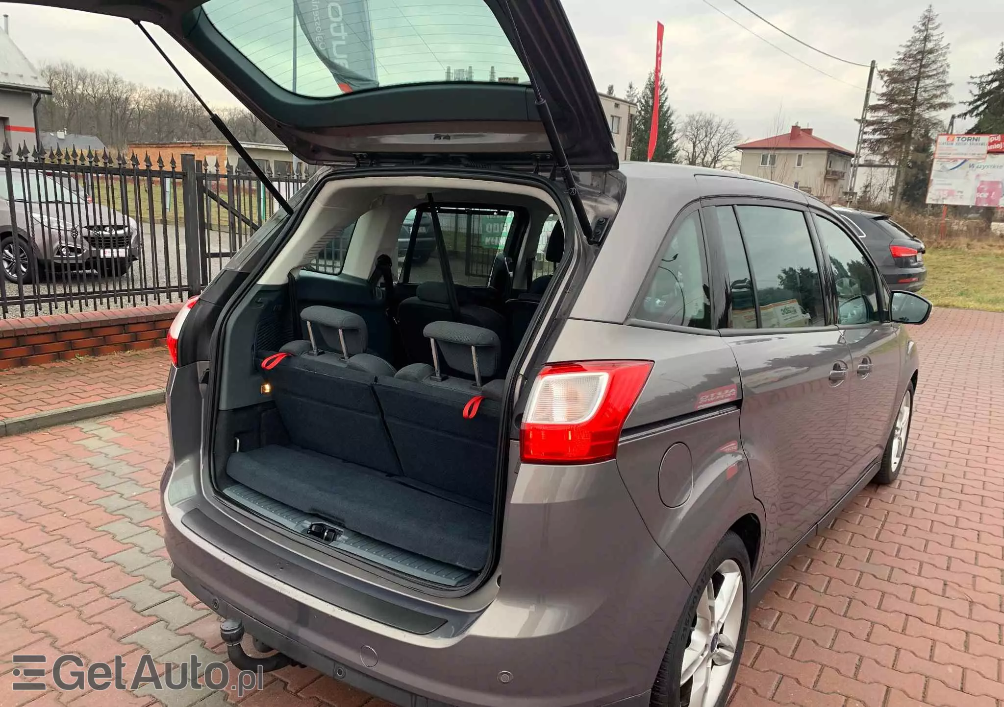 FORD Grand C-MAX 1.6 TDCi Titanium
