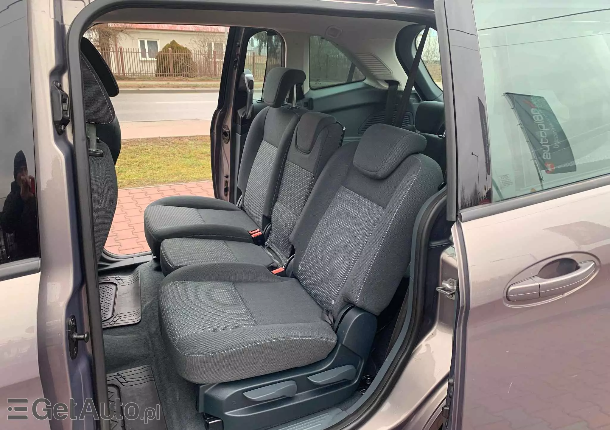 FORD Grand C-MAX 1.6 TDCi Titanium