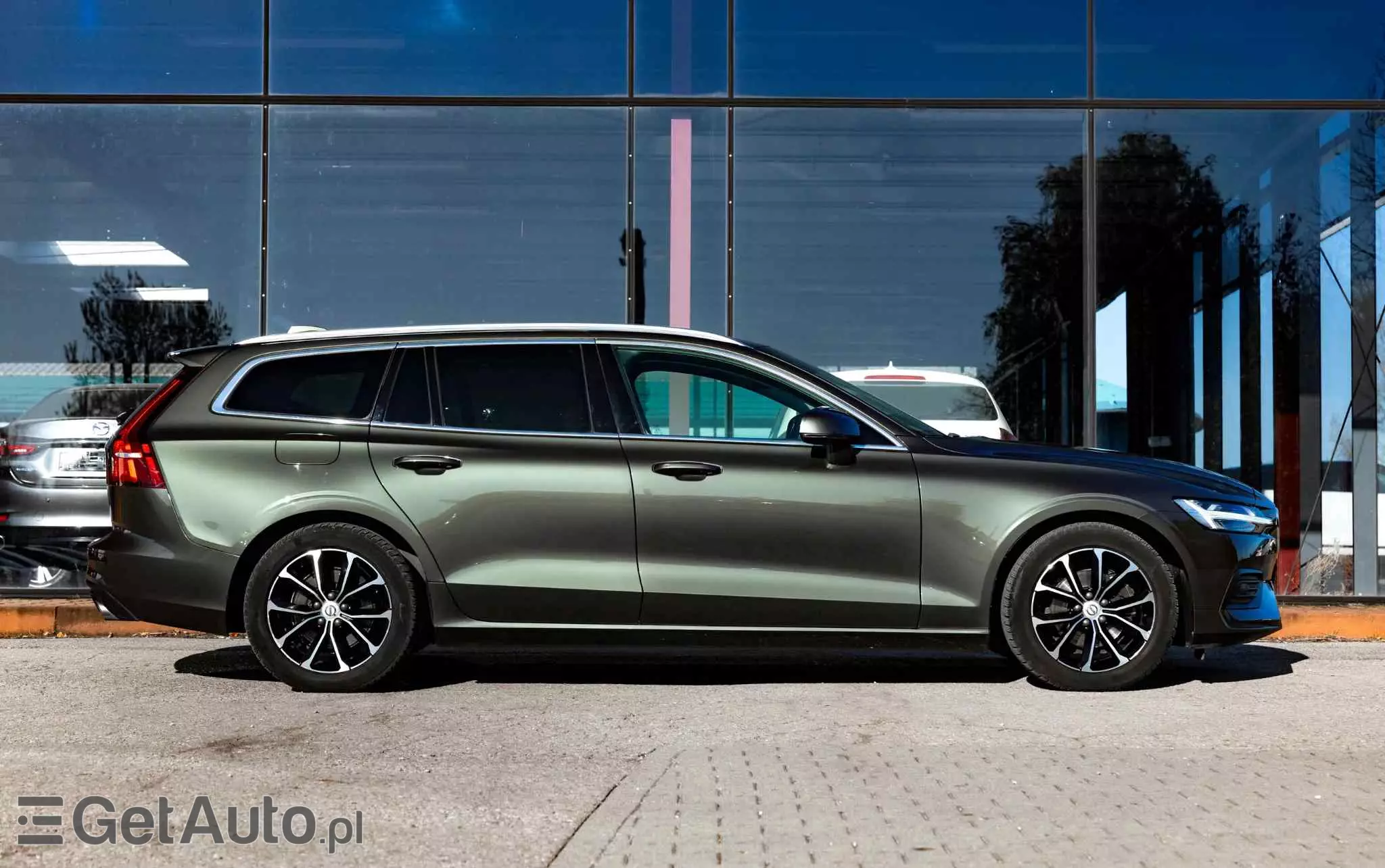 VOLVO V60 D3 Momentum Pro