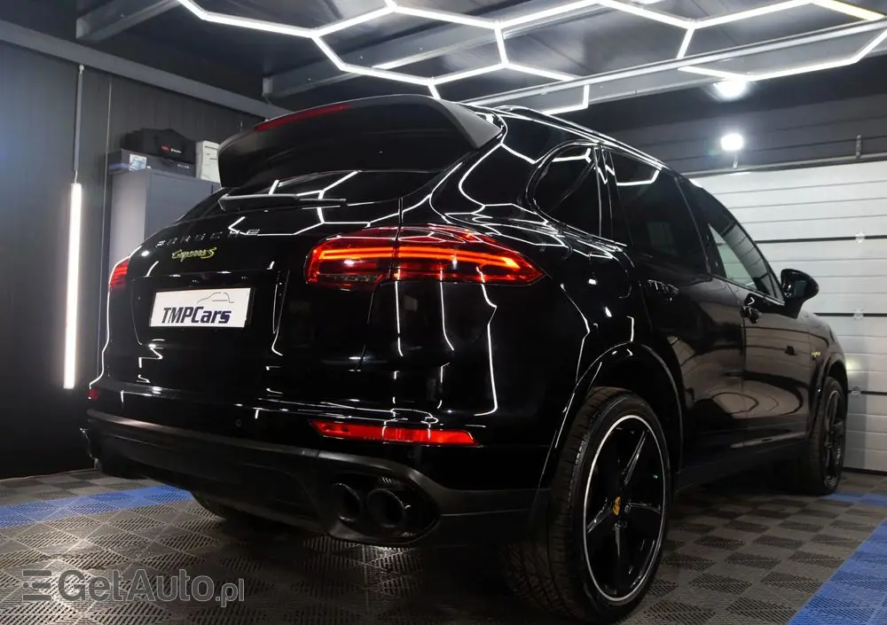 PORSCHE Cayenne S Tiptronic S