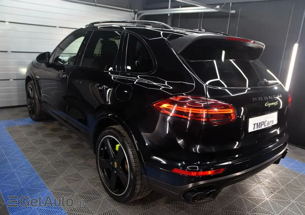 PORSCHE Cayenne S Tiptronic S