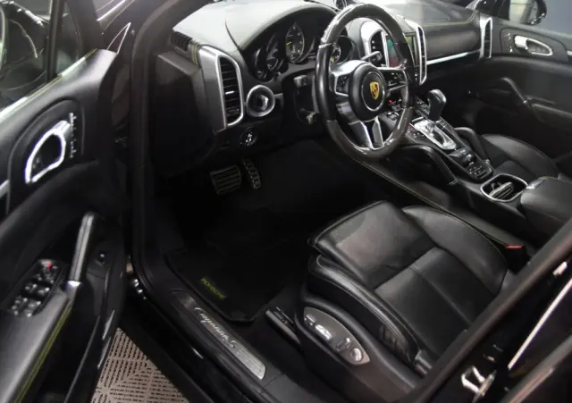 PORSCHE Cayenne S Tiptronic S