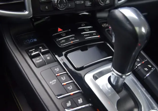 PORSCHE Cayenne S Tiptronic S