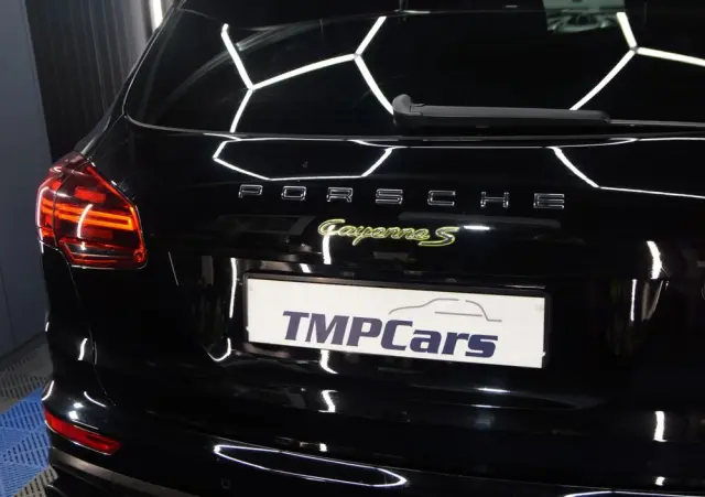PORSCHE Cayenne S Tiptronic S
