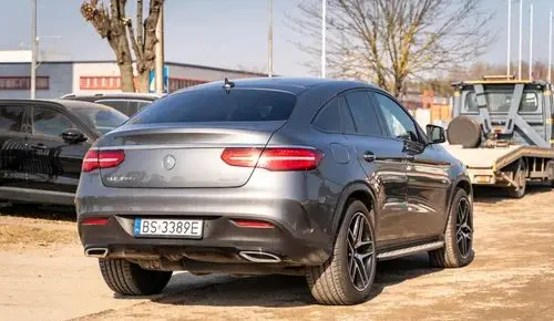 MERCEDES-BENZ GLE 