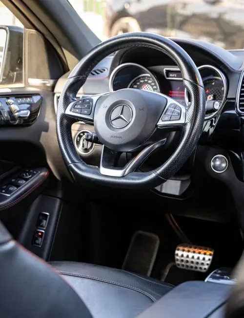 MERCEDES-BENZ GLE 