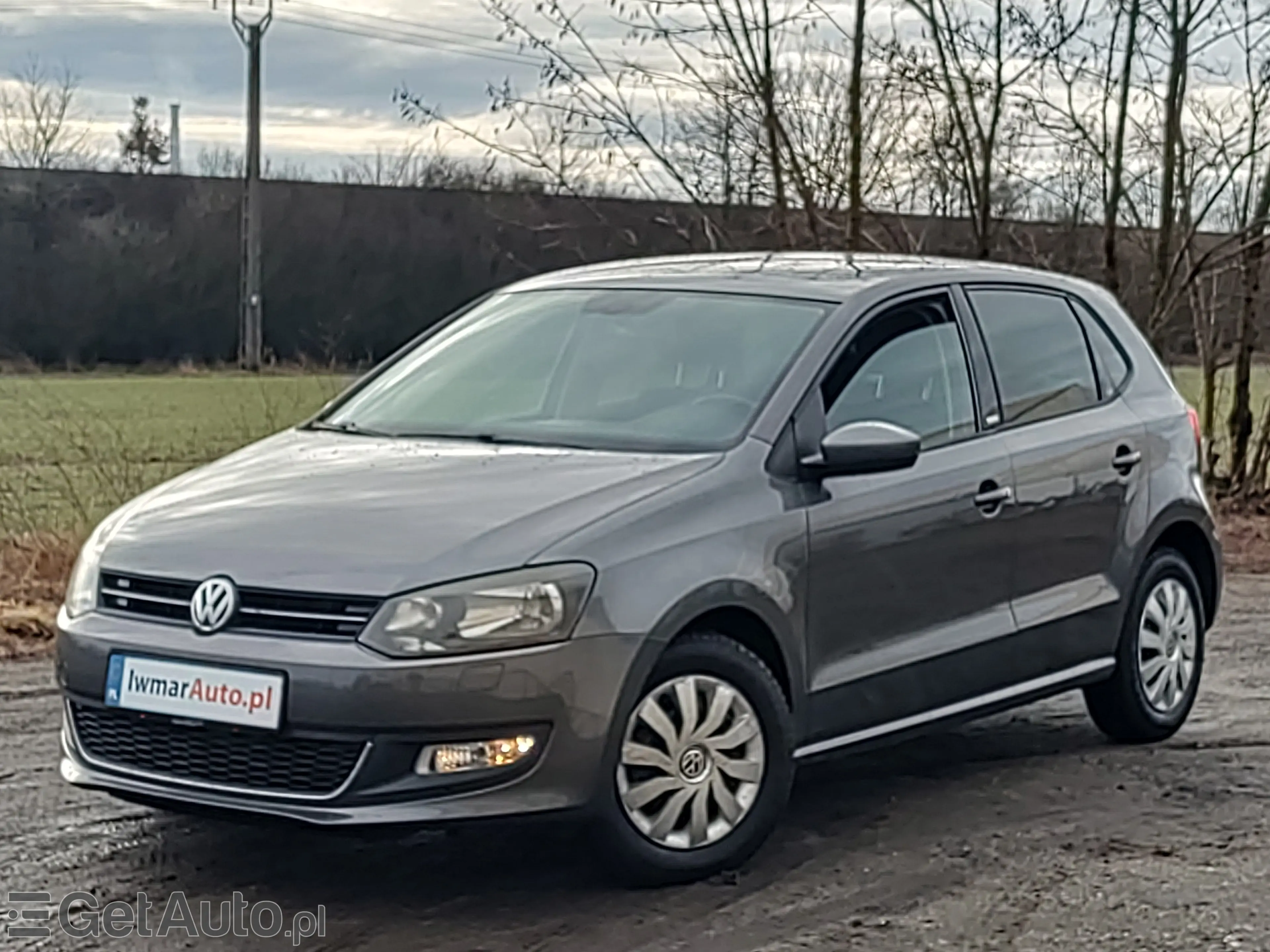 VOLKSWAGEN Polo Highline