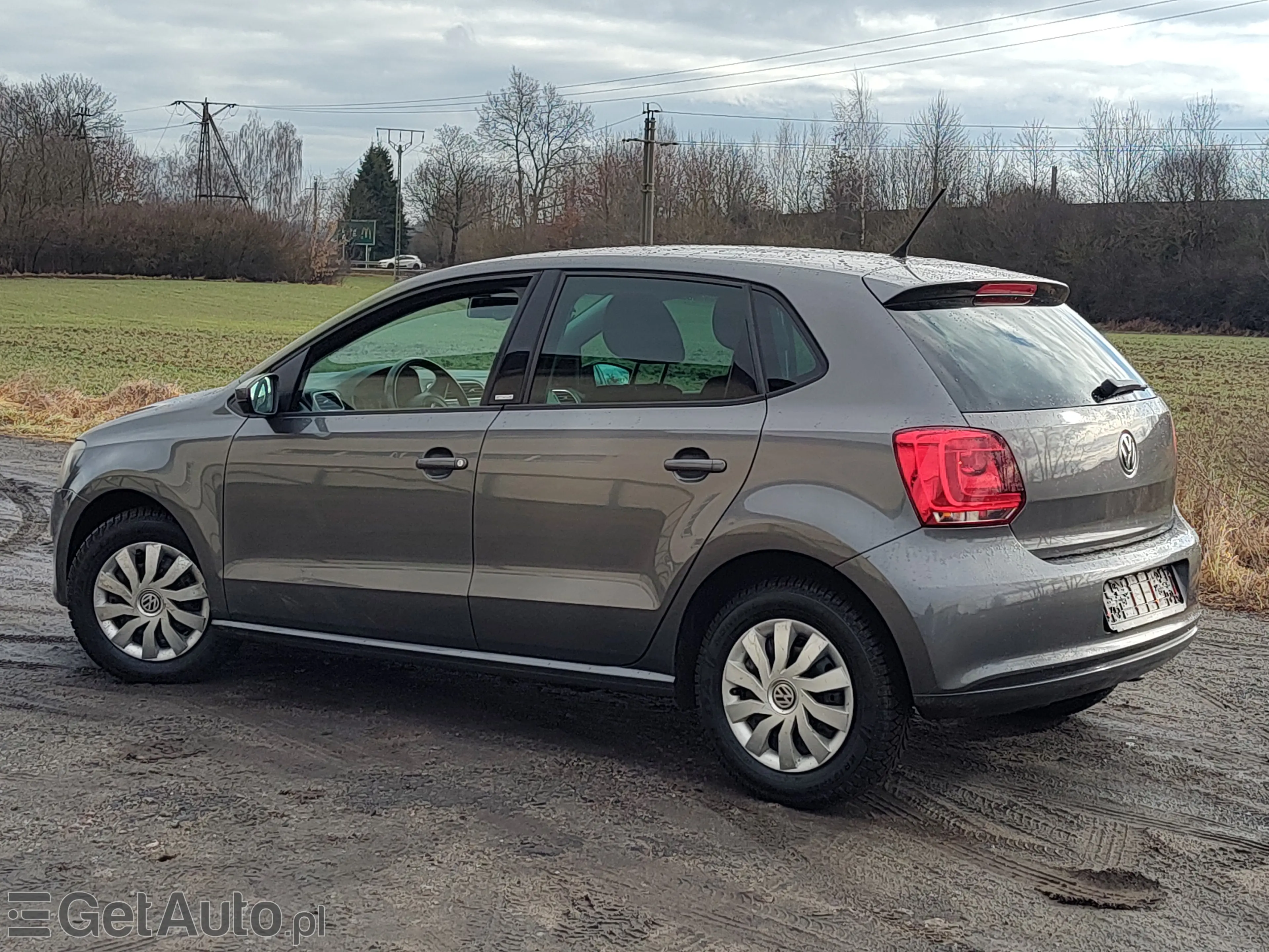 VOLKSWAGEN Polo Highline