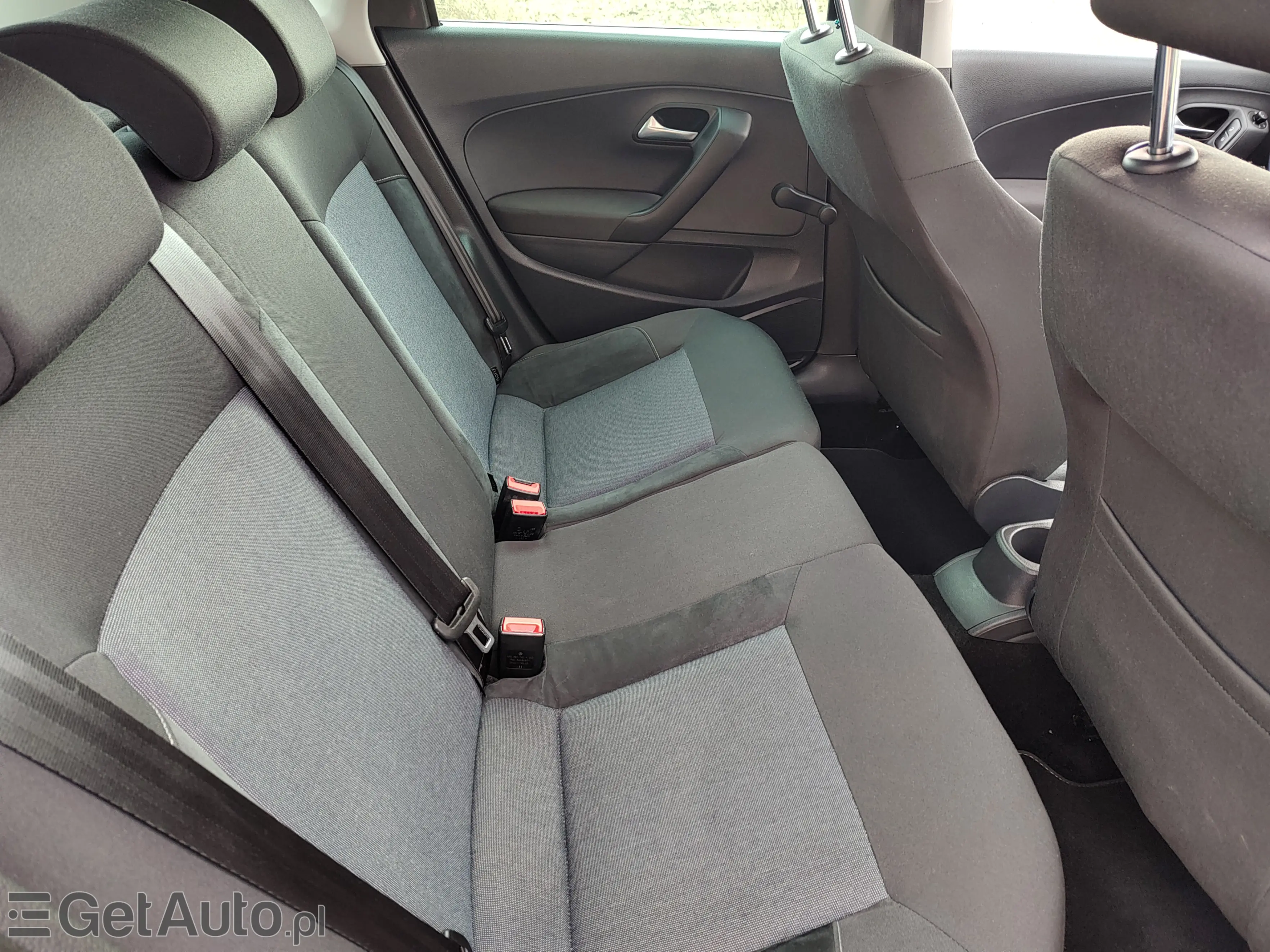 VOLKSWAGEN Polo Highline