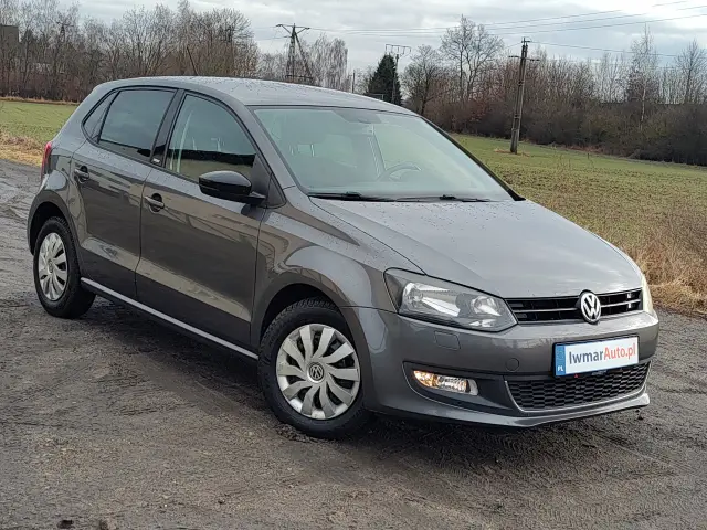 VOLKSWAGEN Polo Highline
