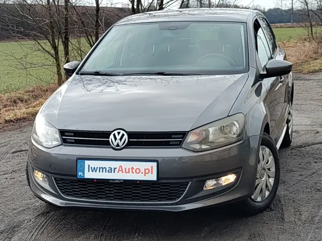 VOLKSWAGEN Polo Highline