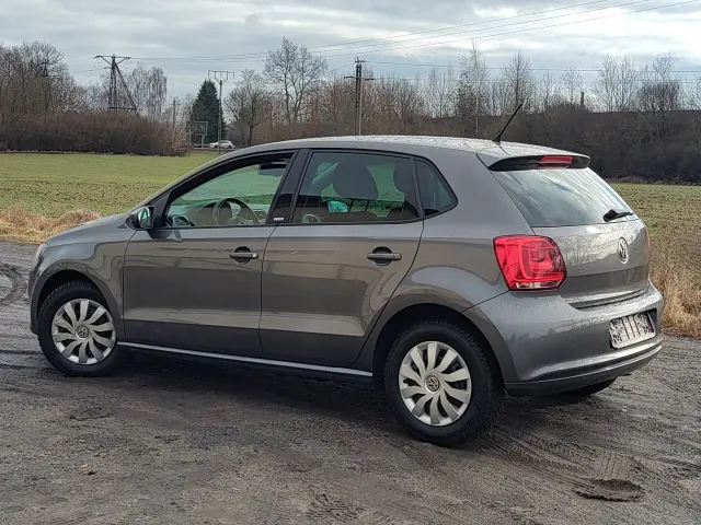VOLKSWAGEN Polo Highline