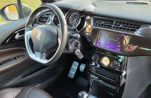 DS 3 