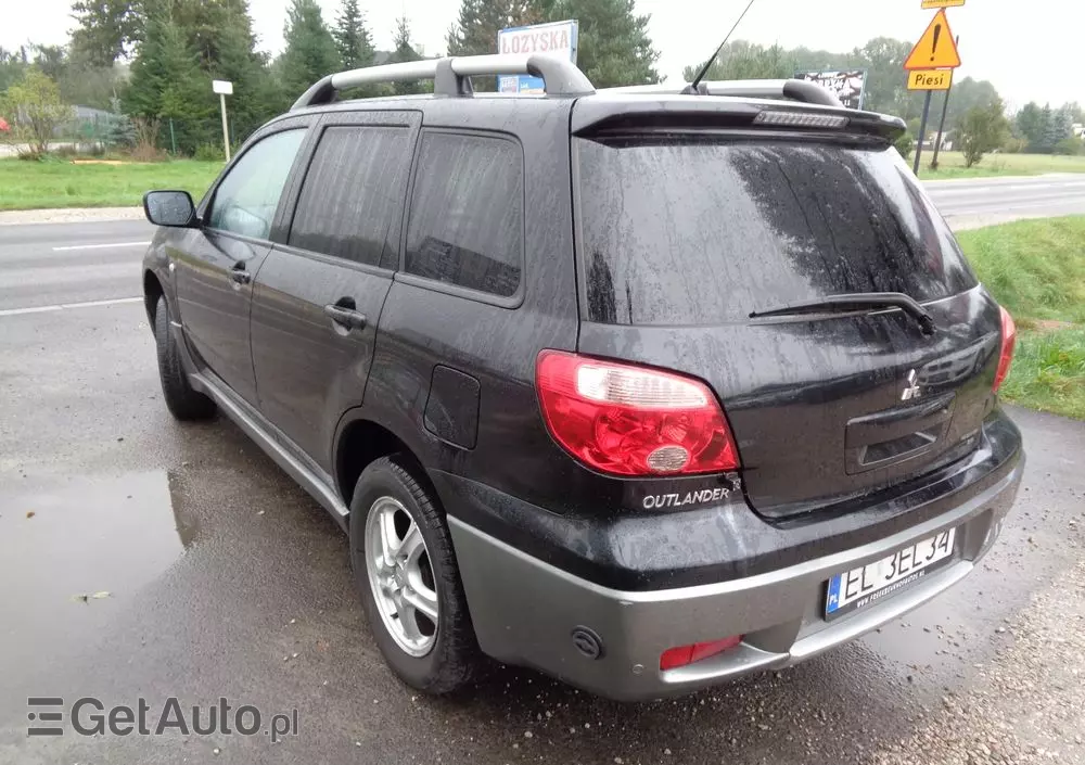 MITSUBISHI Outlander 2.0 2WD Invite