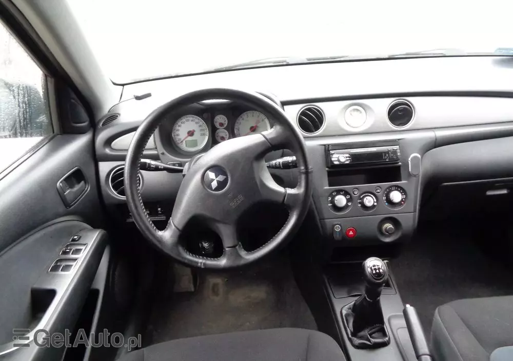 MITSUBISHI Outlander 2.0 2WD Invite