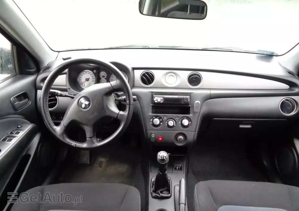 MITSUBISHI Outlander 2.0 2WD Invite