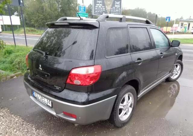 MITSUBISHI Outlander 2.0 2WD Invite