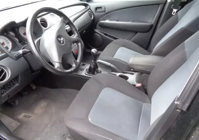 MITSUBISHI Outlander 2.0 2WD Invite