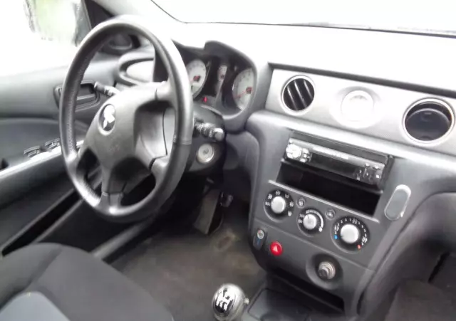 MITSUBISHI Outlander 2.0 2WD Invite