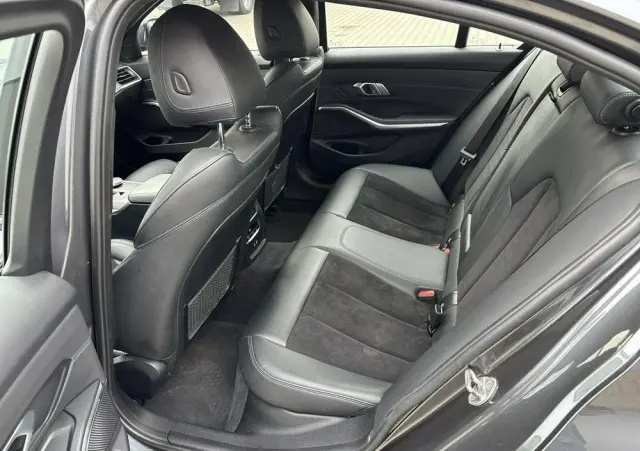 BMW Seria 3 320d M Sport sport