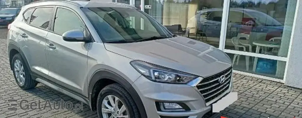 HYUNDAI Tucson 