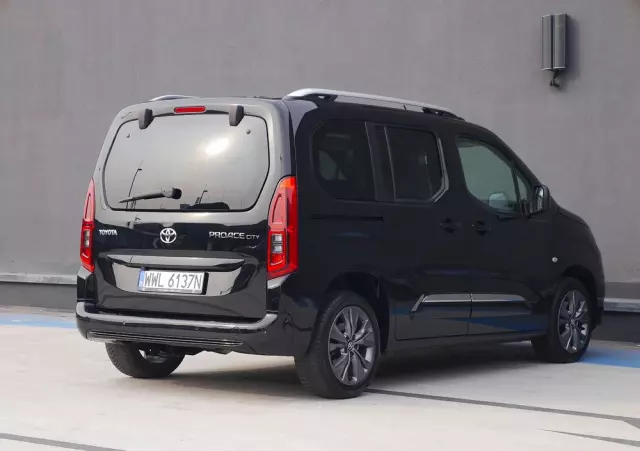 TOYOTA Proace City Verso 1.5 D-4D Business