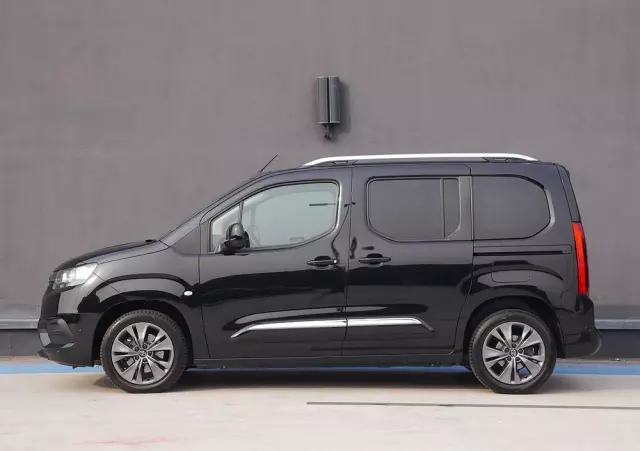 TOYOTA Proace City Verso 1.5 D-4D Business