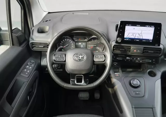 TOYOTA Proace City Verso 1.5 D-4D Business