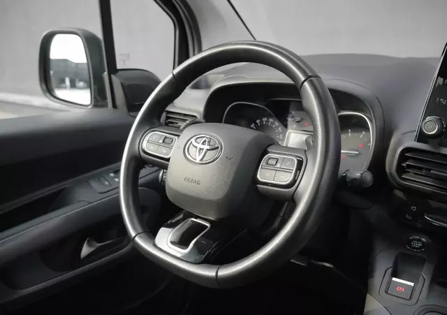 TOYOTA Proace City Verso 1.5 D-4D Business