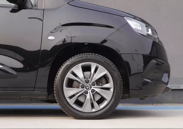 TOYOTA Proace City Verso 1.5 D-4D Business