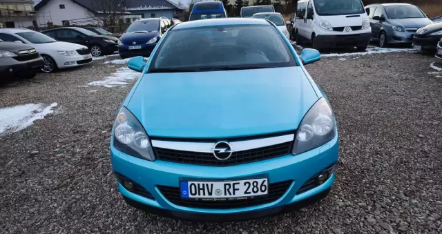 OPEL Astra GTC 1.6