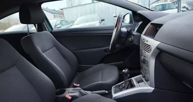 OPEL Astra GTC 1.6
