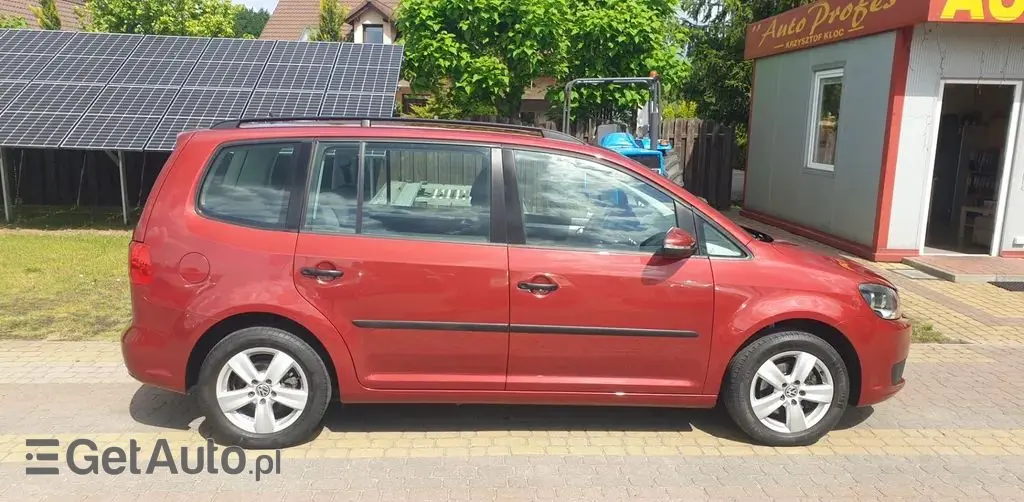 VOLKSWAGEN Touran 