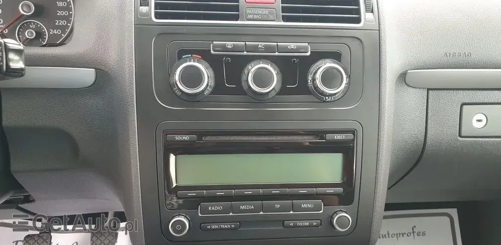 VOLKSWAGEN Touran 