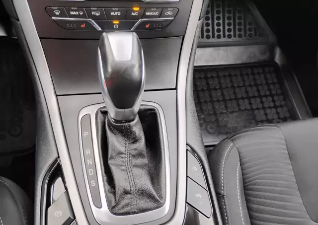 FORD S-Max 2.0 TDCi Trend PowerShift