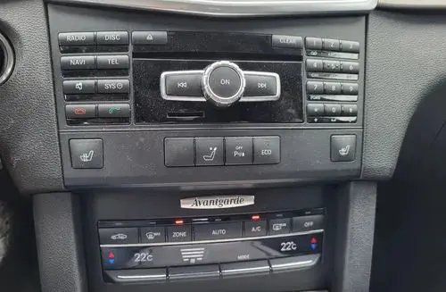 MERCEDES-BENZ Klasa E 