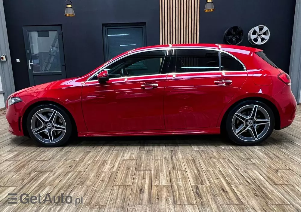 MERCEDES-BENZ Klasa A 220 4-Matic AMG Line 7G-DCT