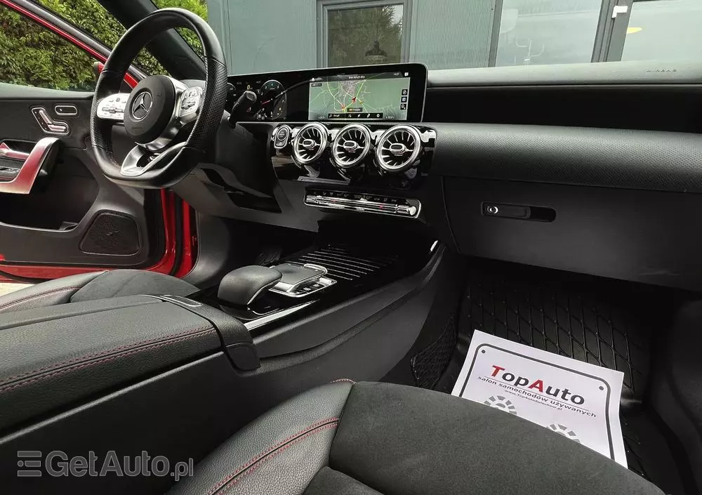 MERCEDES-BENZ Klasa A 220 4-Matic AMG Line 7G-DCT