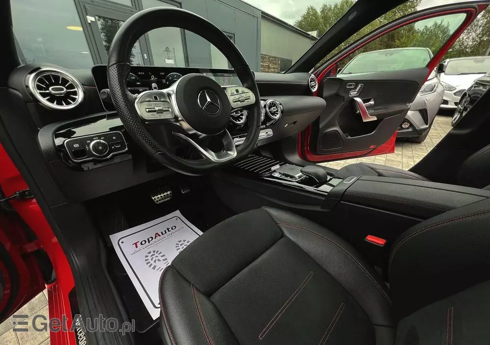 MERCEDES-BENZ Klasa A 220 4-Matic AMG Line 7G-DCT