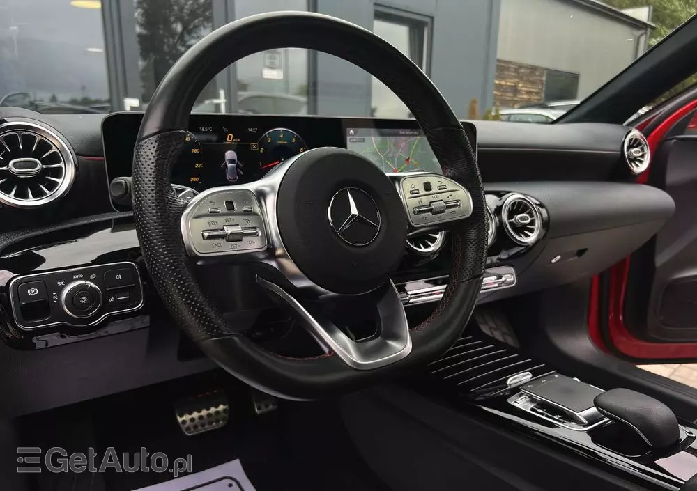 MERCEDES-BENZ Klasa A 220 4-Matic AMG Line 7G-DCT