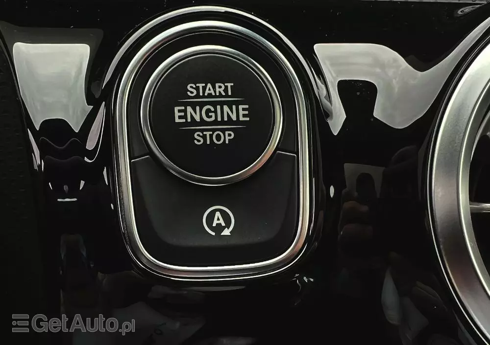 MERCEDES-BENZ Klasa A 220 4-Matic AMG Line 7G-DCT