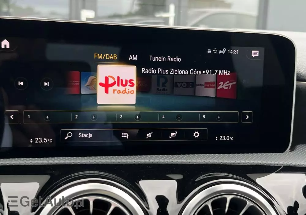 MERCEDES-BENZ Klasa A 220 4-Matic AMG Line 7G-DCT