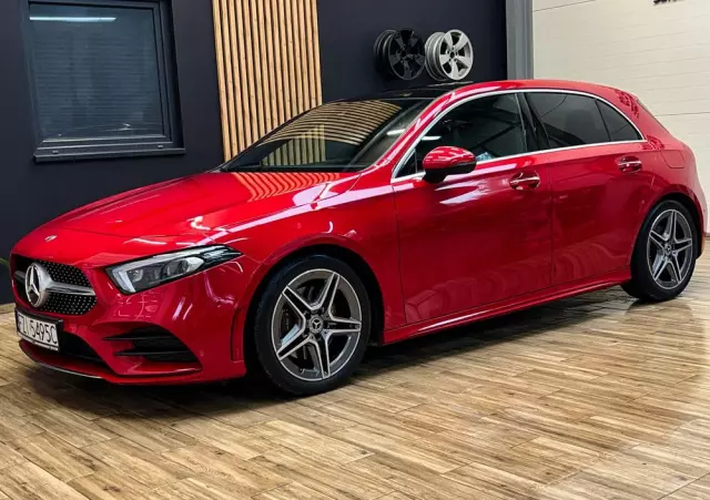 MERCEDES-BENZ Klasa A 220 4-Matic AMG Line 7G-DCT