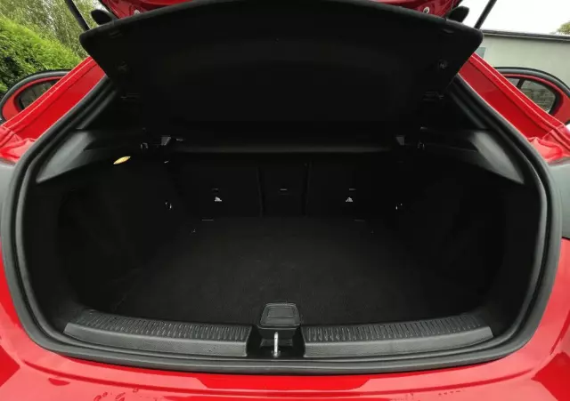 MERCEDES-BENZ Klasa A 220 4-Matic AMG Line 7G-DCT