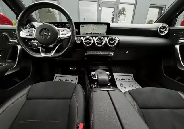 MERCEDES-BENZ Klasa A 220 4-Matic AMG Line 7G-DCT