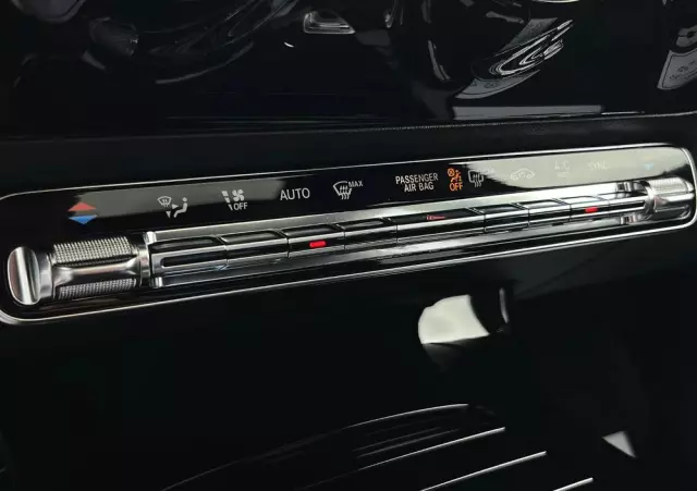 MERCEDES-BENZ Klasa A 220 4-Matic AMG Line 7G-DCT